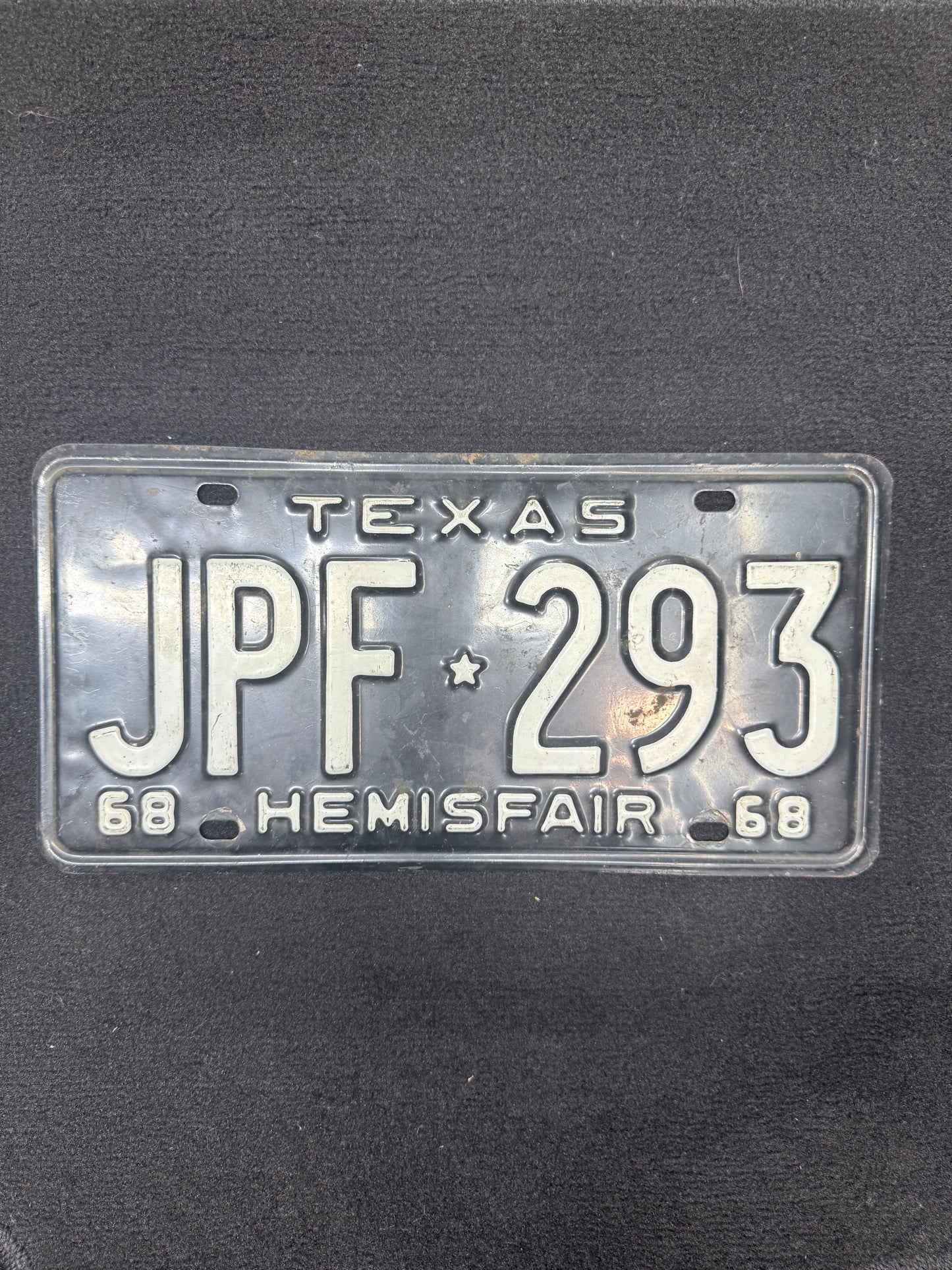 1968 Texas license plate ￼