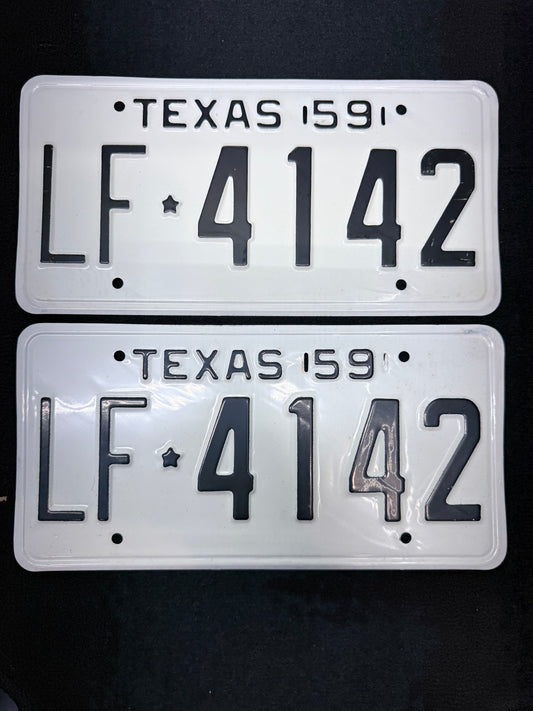 1959 Texas License Plate Pair – Original TX Plates – YOM Eligible – LF 4142 – White Black – Matching Set