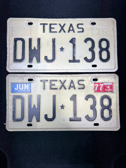 1975 - 1976 Texas License Plates